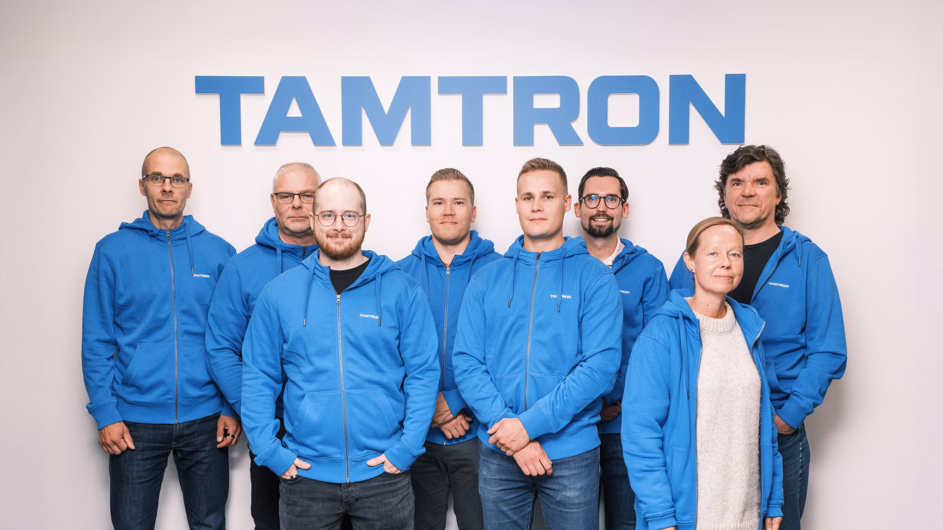 Skupina predajného personálu Tamtron
